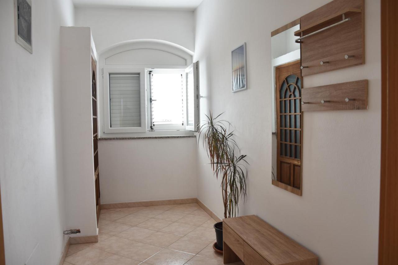 Apartman Branka- Sea View Peroj Exterior photo